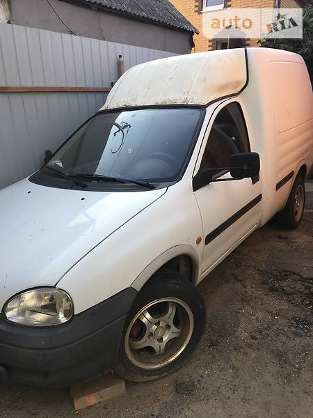 Грузопассажирский фургон Opel Combo 1998 в Сумах