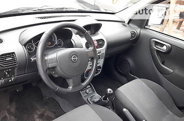 Минивэн Opel Combo 2010 в 