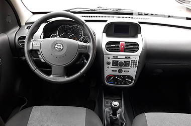 Минивэн Opel Combo 2010 в 