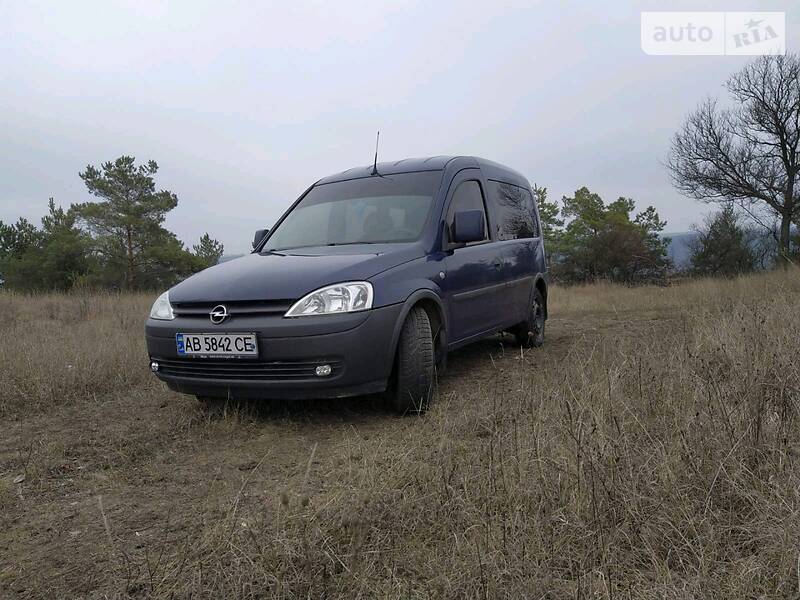 Минивэн Opel Combo 2006 в Могилев-Подольске