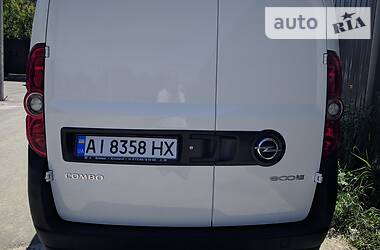 Грузопассажирский фургон Opel Combo 2015 в Ирпене