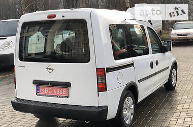 Минивэн Opel Combo 2008 в Луцке