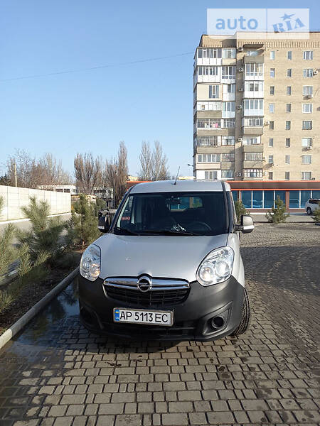 Грузопассажирский фургон Opel Combo 2013 в Мелитополе