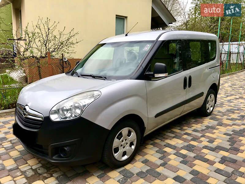 Мінівен Opel Combo 2013 в Рівному