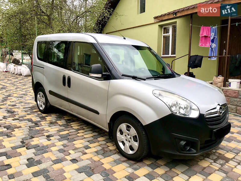 Мінівен Opel Combo 2013 в Рівному