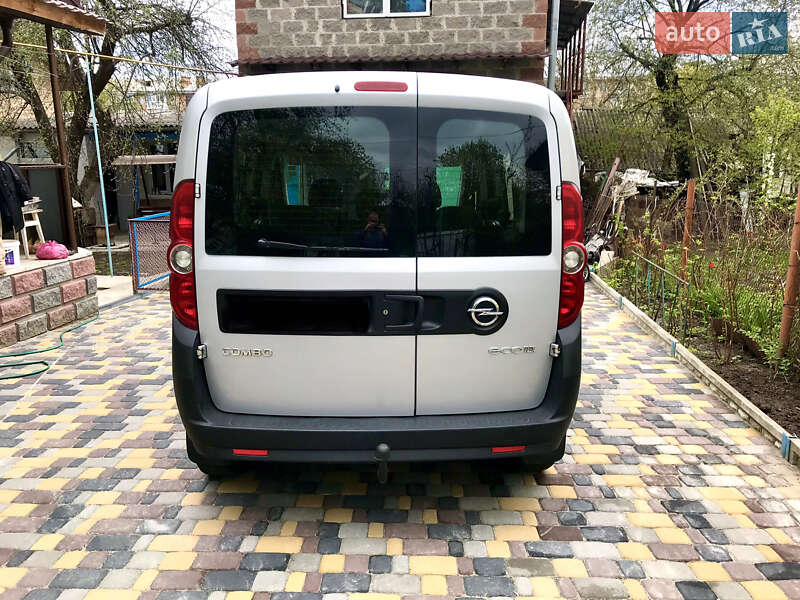 Мінівен Opel Combo 2013 в Рівному