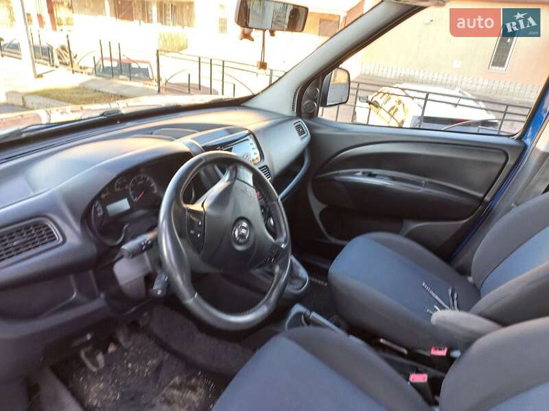 Минивэн Opel Combo 2012 в Виннице