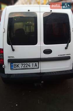 Минивэн Opel Combo 2005 в Гоще