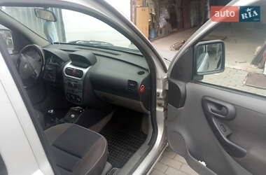 Минивэн Opel Combo 2005 в Владимире