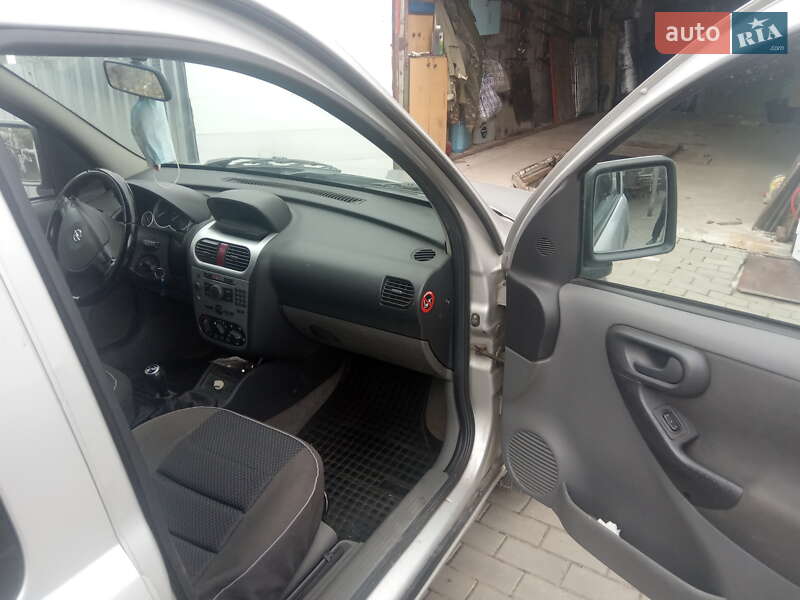 Мінівен Opel Combo 2005 в Володимирі