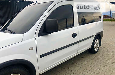 Минивэн Opel Combo 2003 в 