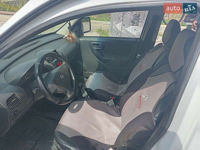 Мінівен Opel Combo 2008 в Кельменцях