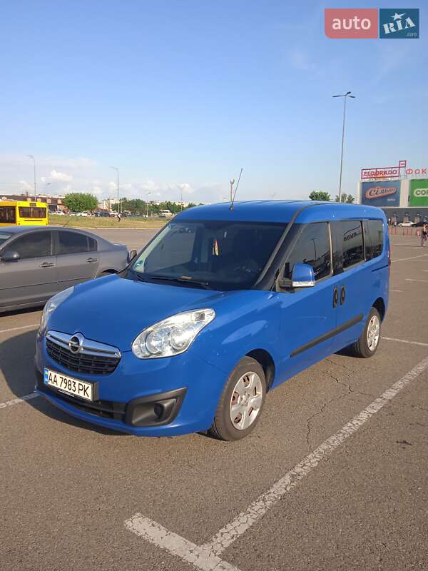 Минивэн Opel Combo 2012 в Киеве