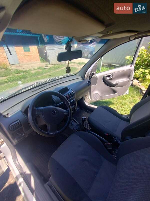 Минивэн Opel Combo 2005 в Черновцах