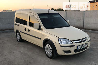 Минивэн Opel Combo 2008 в 