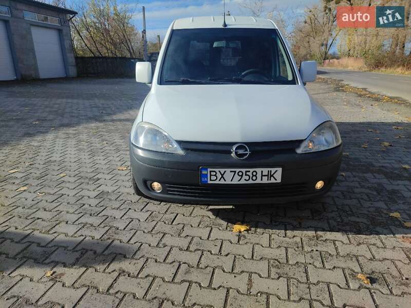 Минивэн Opel Combo 2007 в 