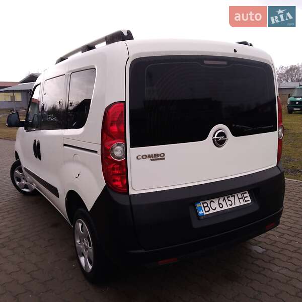 Мінівен Opel Combo 2017 в Львові