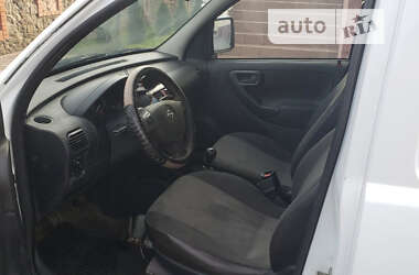 Грузопассажирский фургон Opel Combo 2011 в Житомире