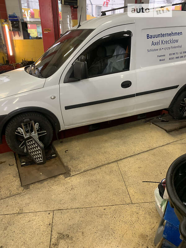 Грузовой фургон Opel Combo 2004 в Харькове