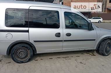 Мінівен Opel Combo 2007 в Вижниці