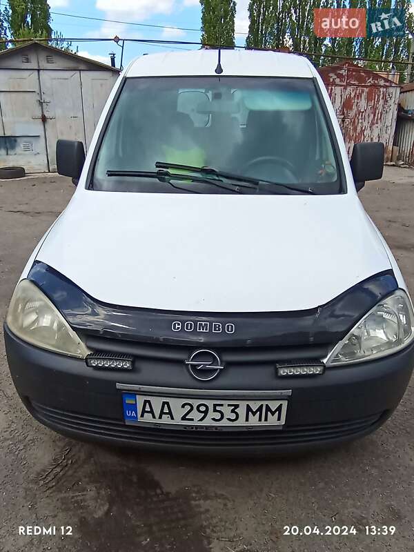 Минивэн Opel Combo 2007 в Киеве