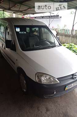 Минивэн Opel Combo 2006 в Никополе