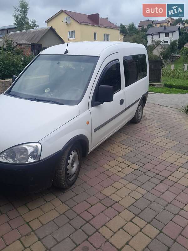 Минивэн Opel Combo 2002 в Ровно