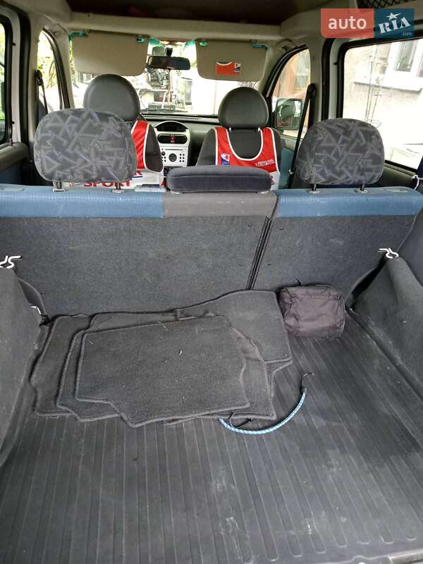 Минивэн Opel Combo 2003 в Хусте