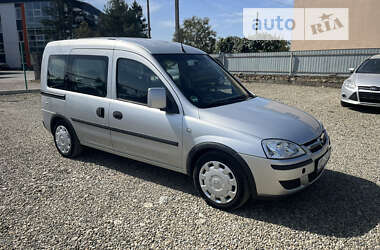 Мінівен Opel Combo 2006 в Калуші