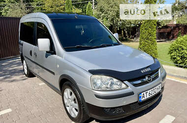 Минивэн Opel Combo 2007 в Косове