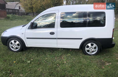 Минивэн Opel Combo 2009 в Ровно