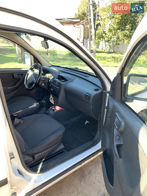 Минивэн Opel Combo 2006 в Тетиеве