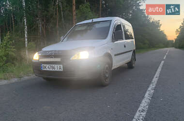 Минивэн Opel Combo 2006 в 