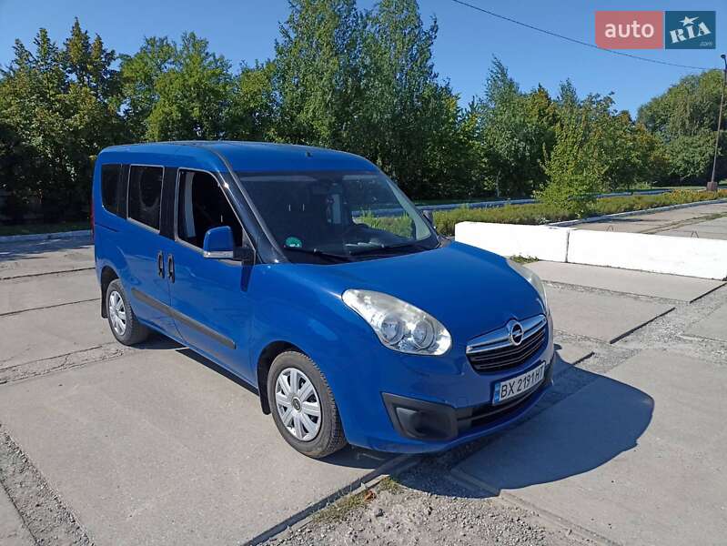 Минивэн Opel Combo 2015 в Староконстантинове