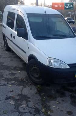 Минивэн Opel Combo 2005 в Ахтырке