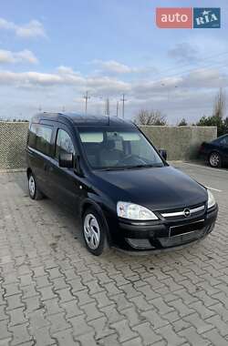 Мінівен Opel Combo 2009 в Вараші