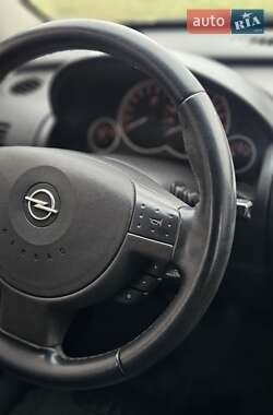 Минивэн Opel Combo 2007 в 