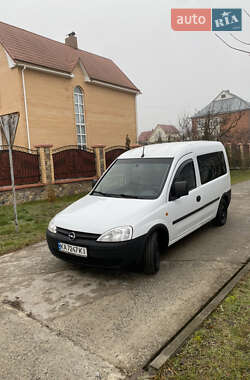 Мінівен Opel Combo 2002 в Вараші