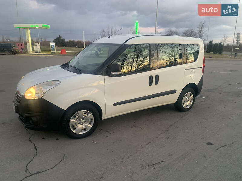 Минивэн Opel Combo 2017 в Черновцах