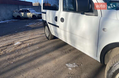 Вантажний фургон Opel Combo 2004 в Черкасах