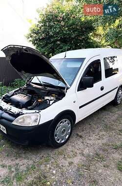 Минивэн Opel Combo 2006 в Черновцах