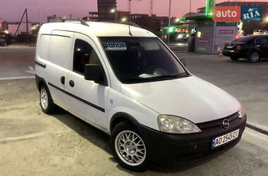 Грузовой фургон Opel Combo 2005 в Ужгороде