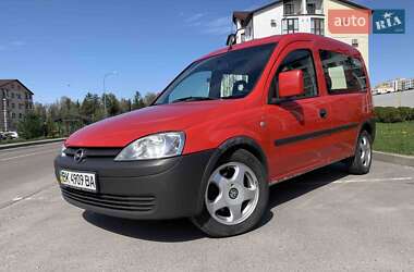 Минивэн Opel Combo 2009 в Ровно