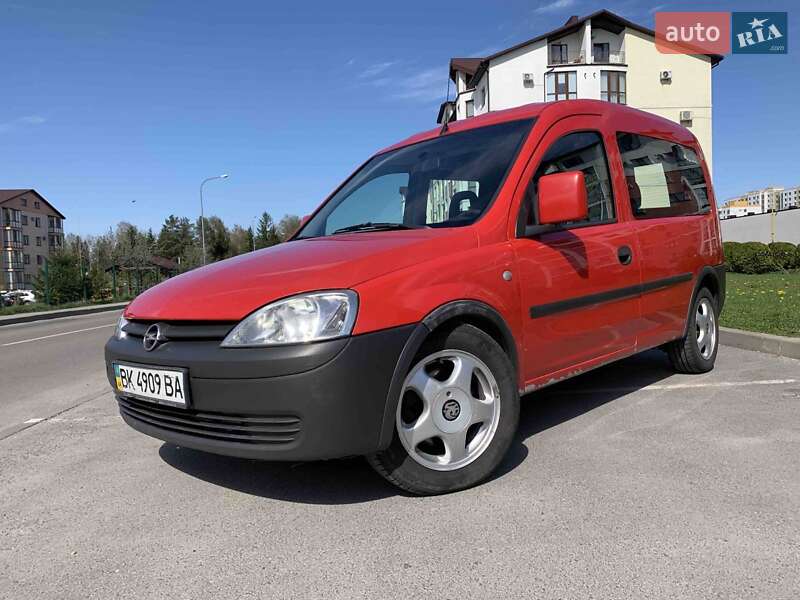 Минивэн Opel Combo 2009 в 