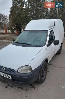 Вантажний фургон Opel Combo 2001 в Кривому Розі