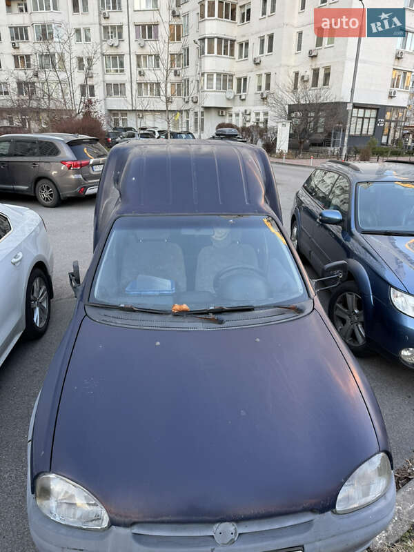 Мінівен Opel Combo 2000 в Києві