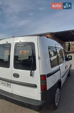 Мінівен Opel Combo 2006 в Дубні