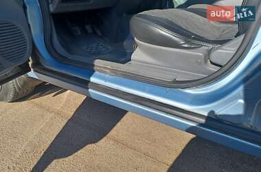 Минивэн Opel Combo 2005 в 