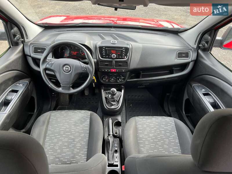 Минивэн Opel Combo 2017 в Ужгороде