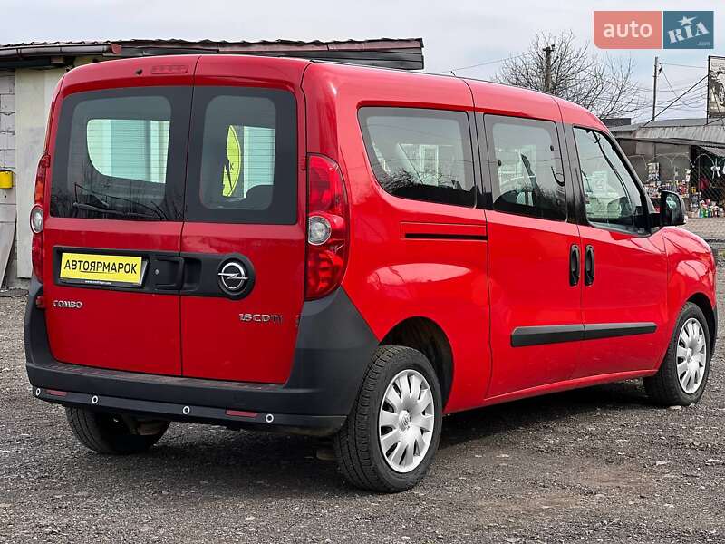 Минивэн Opel Combo 2017 в Ужгороде